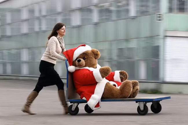 cuoi ra nuoc mat voi nhung co nang "chat nhu nuoc cat" hinh anh 14