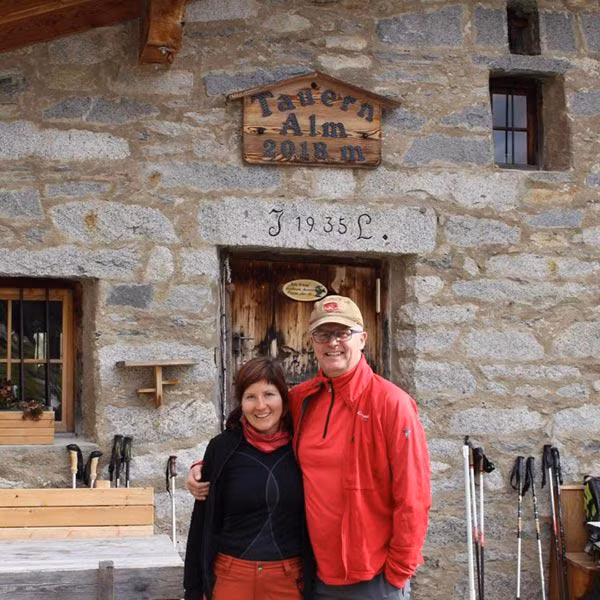 cap vo chong phat hien kho bau tri gia hon 140 nghin ty ngay trong nha nhung khong duoc huong - 1