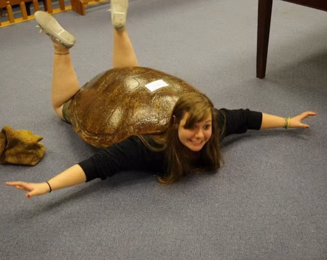 cuoi ra nuoc mat voi nhung co nang "chat nhu nuoc cat" hinh anh 9