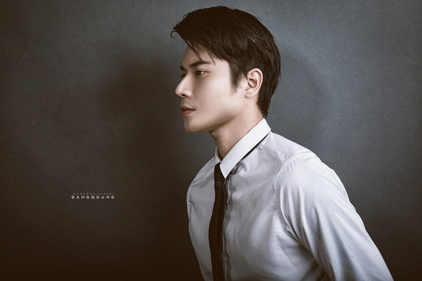 "Soái ca sơ mi trắng" lại khiến hội chị em "điên đảo" ảnh 3