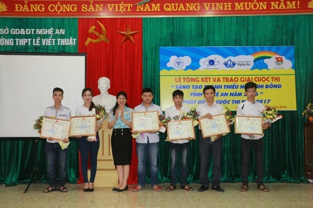 Nghệ An: Trao giải cuộc thi Sáng tạo thanh thiếu niên, nhi đồng năm 2016