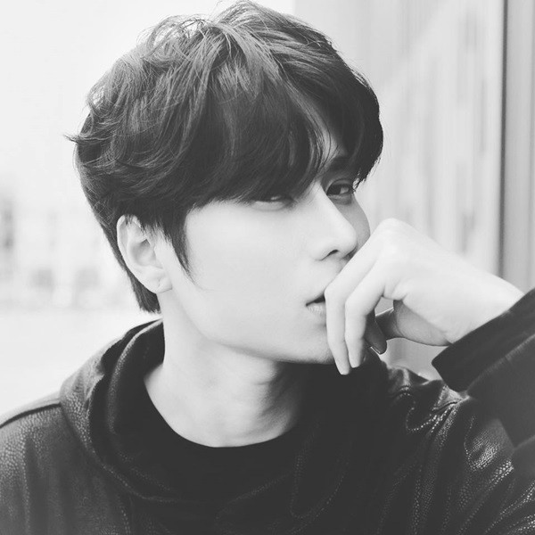 "Soái ca sơ mi trắng" lại khiến hội chị em "điên đảo" ảnh 7