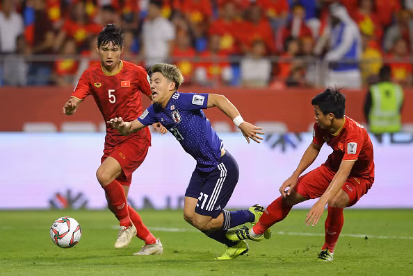 Thua dang tiec truoc Nhat Ban, Viet Nam ngang cao dau roi Asian Cup hinh anh 2
