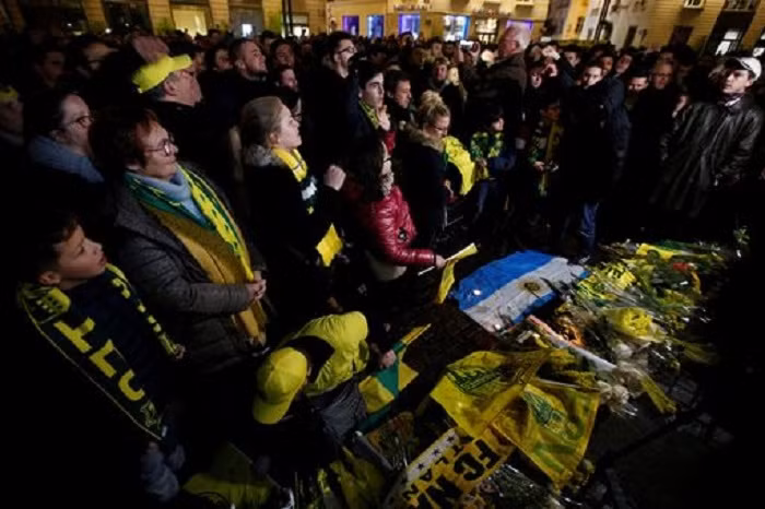 Rung minh loi nhan cuoi cung cua ngoi sao ngoai hang Anh truoc khi may bay mat tich hinh anh 5