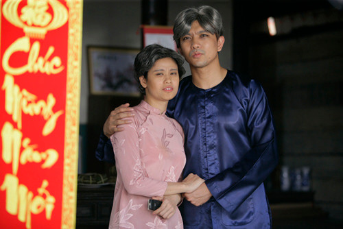 truong-quynh-anh-mat-sau-tieng-de-hoa-trang-thanh-nguoi-gia