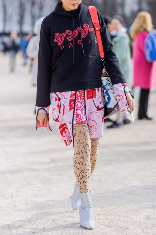 7 cách mặc hoodie - chiếc áo hot nhất đường phố năm qua