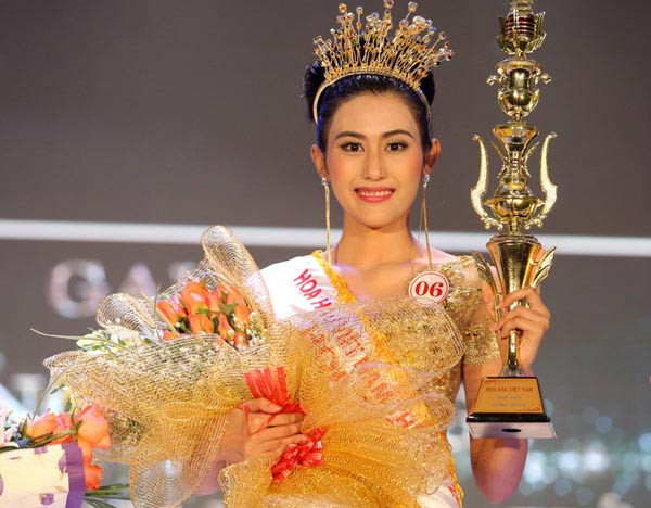 Chuyện hy hữu của 3 người đẹp Việt Nam khi thi hoa hậu ảnh 3 Chuyện hy hữu của 3 người đẹp Việt Nam khi thi hoa hậu ảnh 3