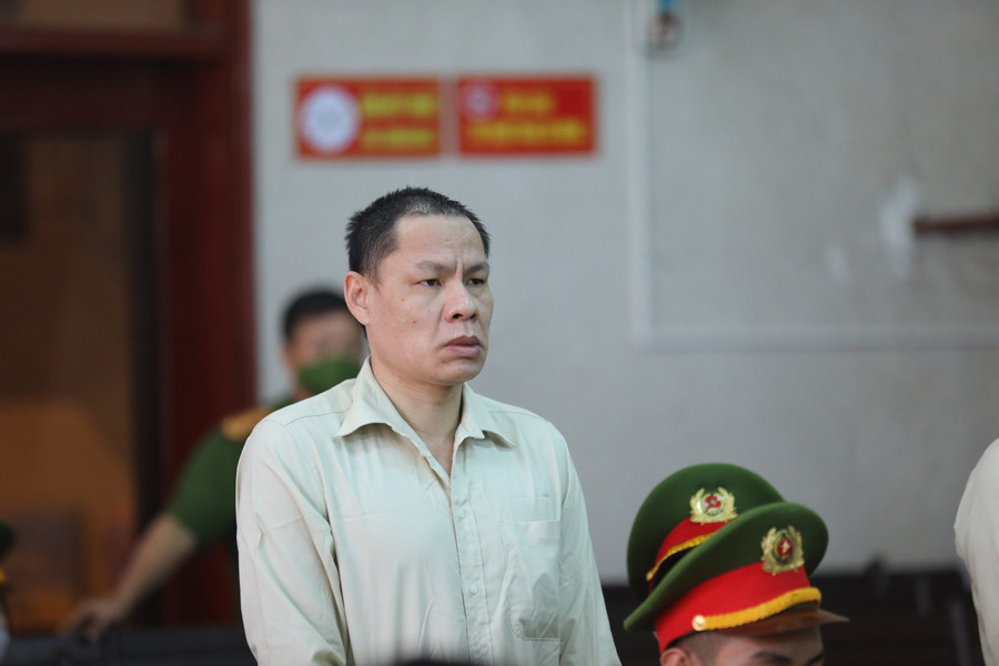 Vì Văn Toán tại phiên tòa.