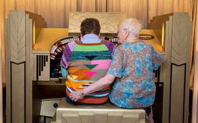 Cụ bà 83 hơn chồng 40 tuổi vẫn yêu đương “bùng cháy” - 2