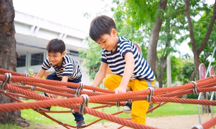 4 thứ thực sự giá trị bạn nên để lại cho con