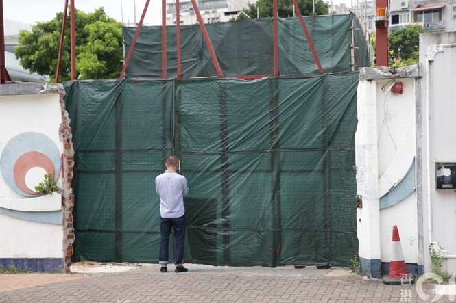 Xót xa nhà cũ của Lý Tiểu Long tại Hong Kong bị phá dỡ ảnh 3 Xót xa khi nhà cũ của Lý Tiểu Long tại Hong Kong bị phá dỡ - ảnh 3