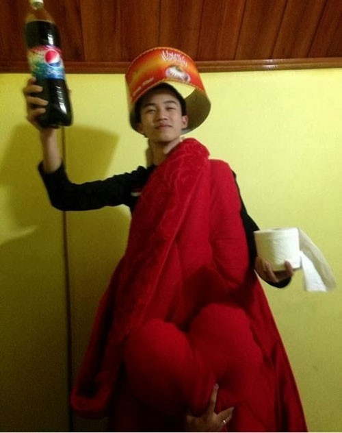 Chết mất thôi với những con người vui tính nhất quả đất ảnh 3 Thánh Pepsi.