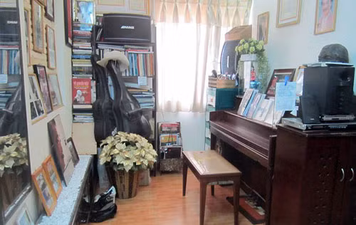 Góc nhà bình yên của người nghệ sĩ nổi tiếng. Góc nhà bình yên của người nghệ sĩ nổi tiếng.