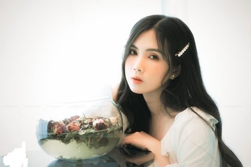 Nữ hoàng nội y Ngọc Trinh đã có "bản sao hoàn hảo" ảnh 10 co gai mien tay giong ngoc trinh nhu duc hut nguoi nhin khong chi boi khuon mat ma con.... - 10