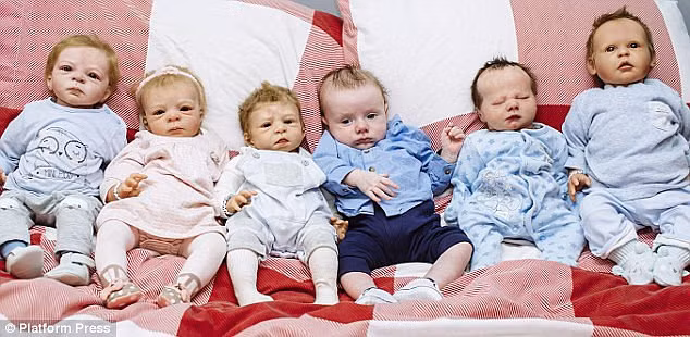 Bỏ 2 tỉ mua búp bê giống hệt trẻ sơ sinh khi tưởng mình không thể có con, cuối cùng điều kì diệu đã đến với người phụ nữ này - Hình 7