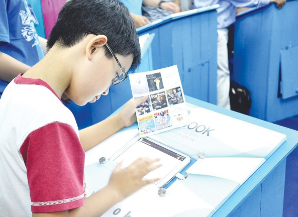 Sách điện tử đang thu hút sự chú ý của giới trẻ Sách điện tử đang thu hút sự chú ý của giới trẻ