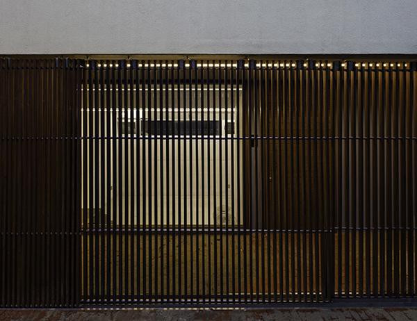 Thiết kế ngôi nhà phù hợp với những gia đình trẻ hiện đại, không ưa sự cầu kì và kiểu cách.