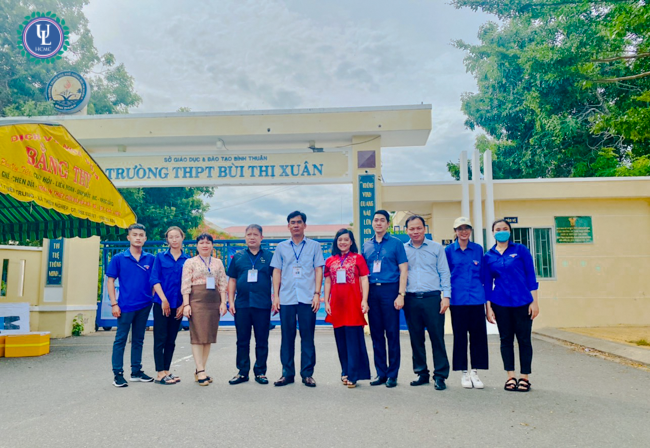 Đoàn cán bộ hỗ trợ công tác giám sát kỳ thi của Trường ĐH Luật TP.HCM Đoàn cán bộ hỗ trợ công tác giám sát kỳ thi của Trường ĐH Luật TP.HCM