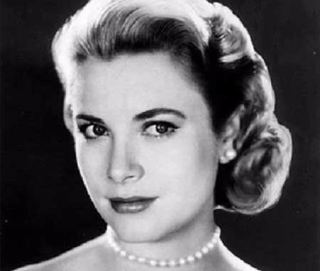 
Chân dung công nương Grace Kelly