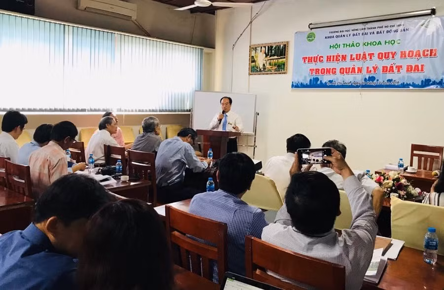 Thạc sĩ Bùi Văn Hải- Phó trưởng Khoa Quản lý Đất đai và Bất động sản thông tin các vấn đề về Luật Quy hoạch Thạc sĩ Bùi Văn Hải- Phó trưởng Khoa Quản lý Đất đai và Bất động sản thông tin các vấn đề về Luật Quy hoạch