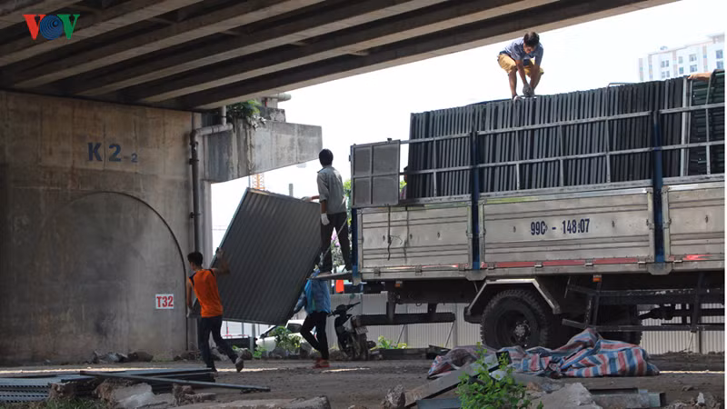 ha noi xen giai phan cach duong vanh dai 3 doan giai phong - phap van hinh 4