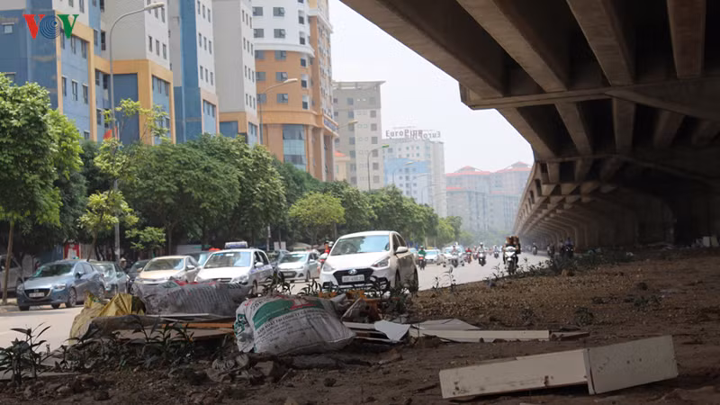 ha noi xen giai phan cach duong vanh dai 3 doan giai phong - phap van hinh 13