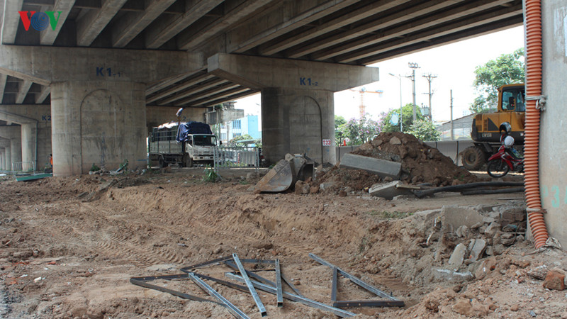 hà nội xén giải phân cách đường vành đai 3 đoạn giải phóng - pháp vân hình 8 ha noi xen giai phan cach duong vanh dai 3 doan giai phong - phap van hinh 8