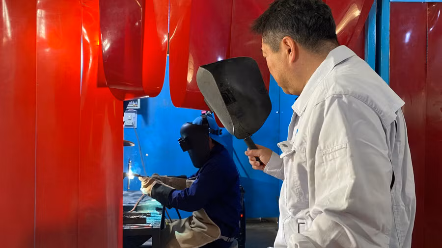 Doanh nghiệp Nhật Bản trực tiếp kiểm tra tay nghề lao động.