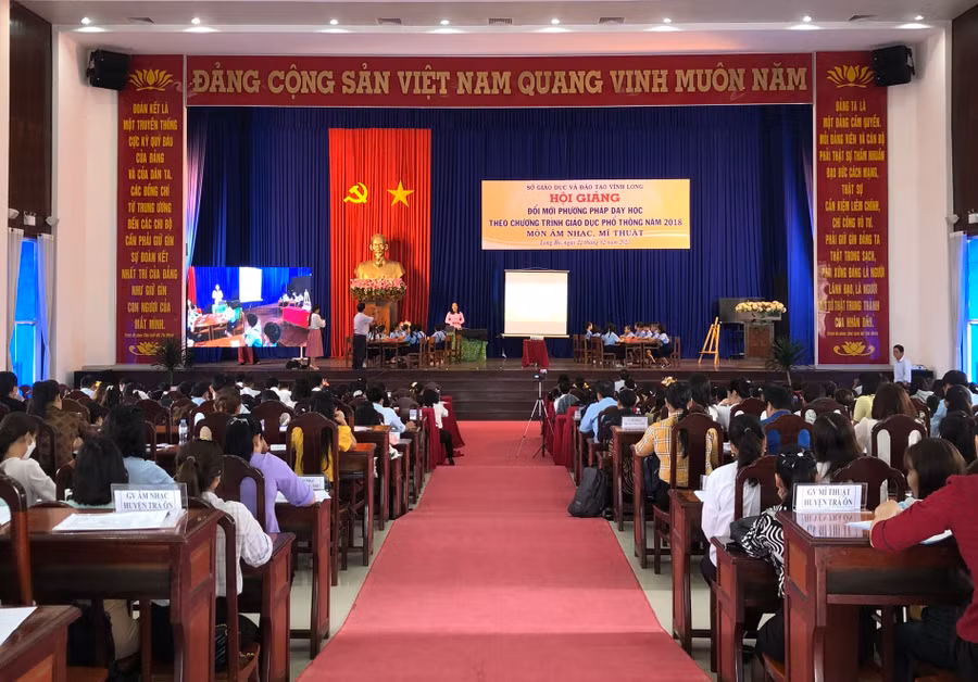 Quang cảnh buổi hội giảng.