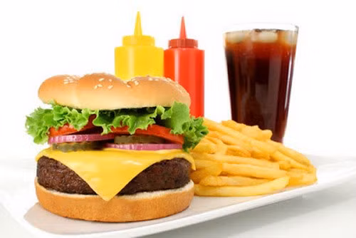 Bố mẹ sốc khi phát hiện con trai bị dậy thì vì nguyên nhân không ngờ tới - Ảnh 5.