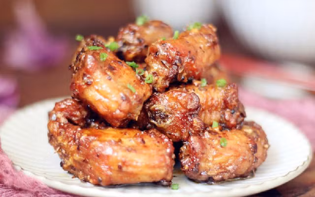 Bố mẹ sốc khi phát hiện con trai bị dậy thì vì nguyên nhân không ngờ tới - Ảnh 2.