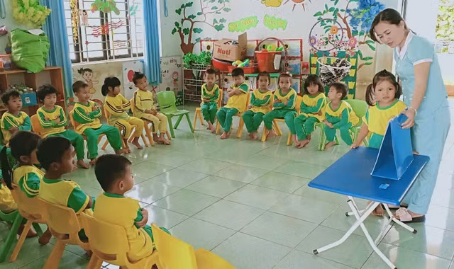 Thiếu giáo viên, nhiều nơi không dám gọi hết trẻ đến trường - 6