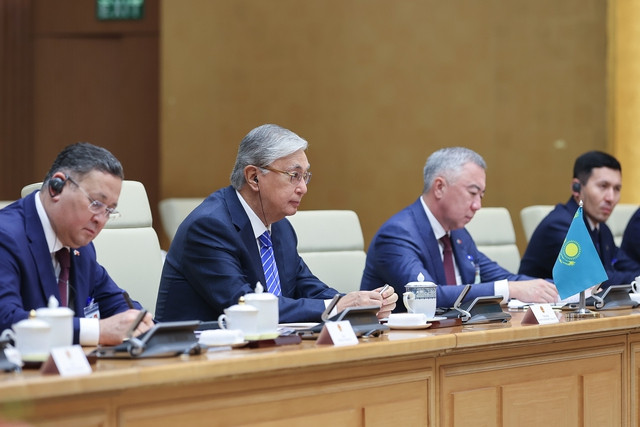 Tổng thống Kassym-Jomart Tokayev khẳng định Kazakhstan coi Việt Nam là đối tác quan trọng tại châu Á - Thái Bình Dương. (Ảnh: VGP/Nhật Bắc) Tổng thống Kassym-Jomart Tokayev khẳng định Kazakhstan coi Việt Nam là đối tác quan trọng tại châu Á - Thái Bình Dương. (Ảnh: VGP/Nhật Bắc)