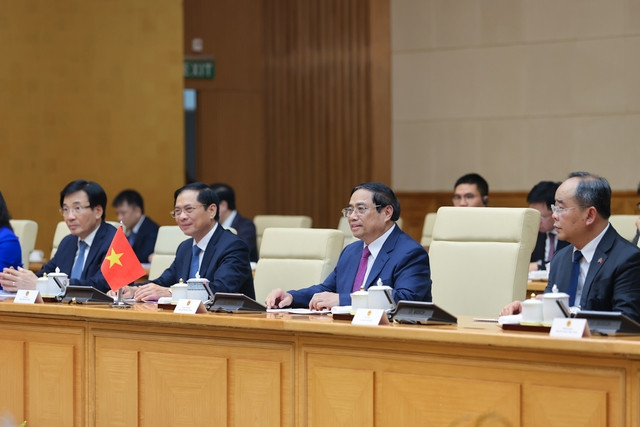 Thủ tướng Phạm Minh Chính hoan nghênh những bước phát triển tích cực trong quan hệ 2 nước thời gian qua, nhất là về chính trị - ngoại giao, kinh tế, thương mại… (Ảnh: VGP/Nhật Bắc) Thủ tướng Phạm Minh Chính hoan nghênh những bước phát triển tích cực trong quan hệ 2 nước thời gian qua, nhất là về chính trị - ngoại giao, kinh tế, thương mại… (Ảnh: VGP/Nhật Bắc)