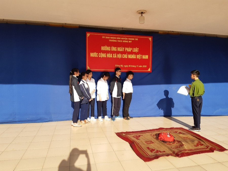 Tuyên truyền phòng chống tác hại của thuốc lá cũng như các tệ nạn xã hội được nhà trường triển khai dưới nhiều hình thức. Tuyên truyền phòng chống tác hại của thuốc lá cũng như các tệ nạn xã hội được nhà trường triển khai dưới nhiều hình thức.