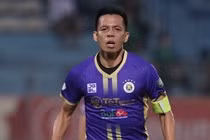 Tiền đạo Văn Quyết sẽ vắng mặt 8 trận đấu sắp tới của Hà Nội FC. Ảnh: HNFC.