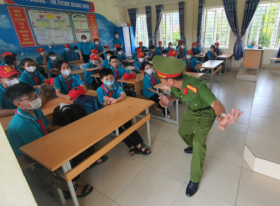 Hướng dẫn cách thoát hiểm an toàn khi có cháy xảy ra.