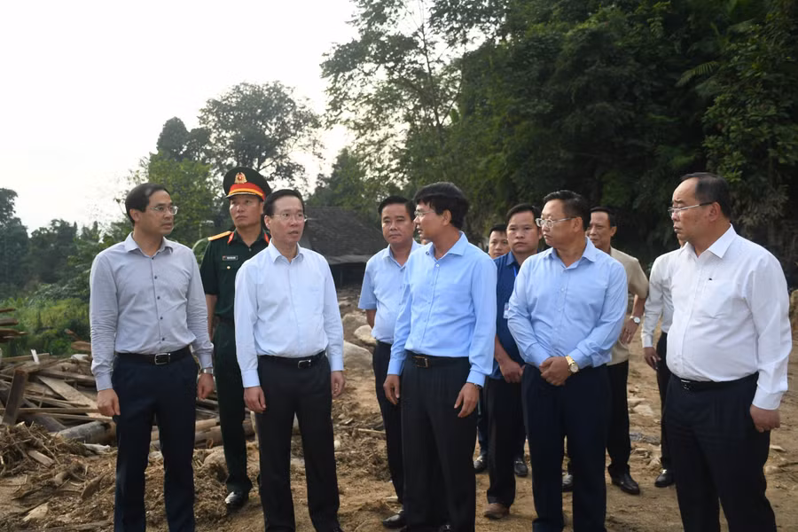 Chủ tịch nước đề nghị tỉnh Lào Cai tiếp tục có giải pháp hỗ trợ người dân xã Liên Minh.