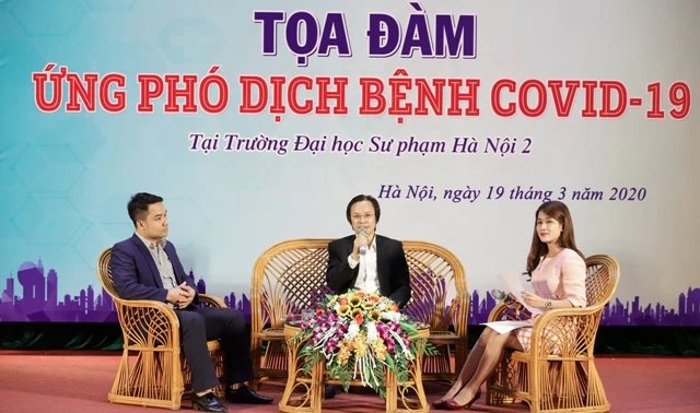 Mô hình tọa đàm mới trong trường Đại học giữa mùa dịch Covid-19