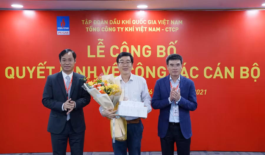 Ban Lãnh đạo PV GAS tri ân cựu Chủ tịch Công đoàn Nguyễn Văn Hùng