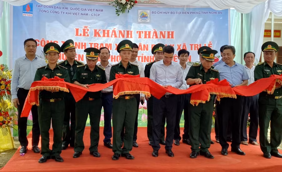 PV GAS tham gia xây dựng nhiều cơ sở y tế, giáo dục ở hầu hết các địa phương còn khó khăn trong cả nước PV GAS tham gia xây dựng nhiều cơ sở y tế, giáo dục ở hầu hết các địa phương còn khó khăn trong cả nước