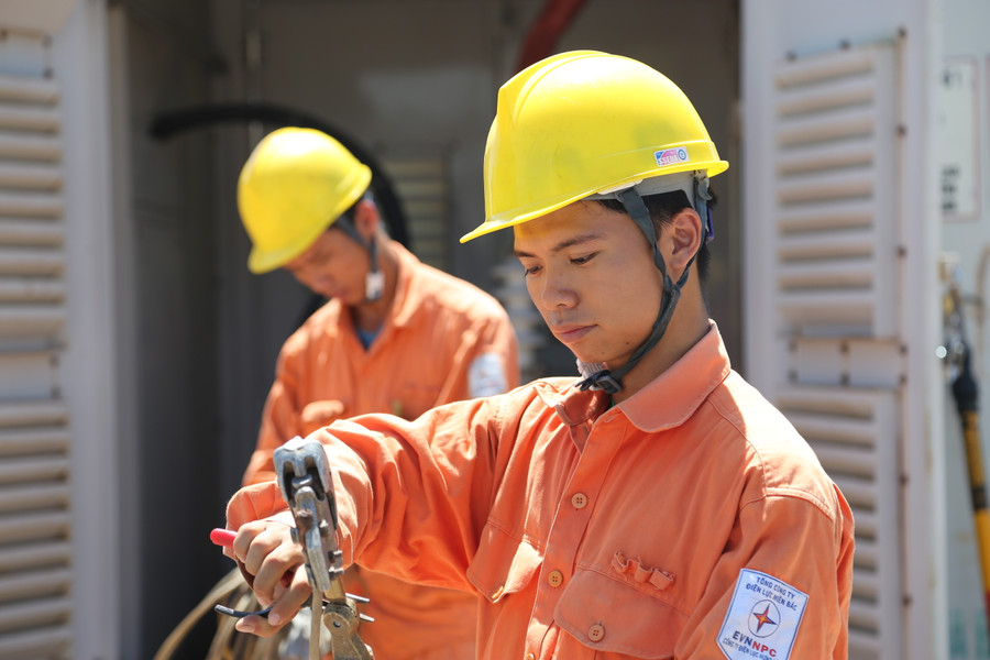 Điện lực miền Bắc đảm bảo cấp điện an toàn. Nguồn: EVNNPC