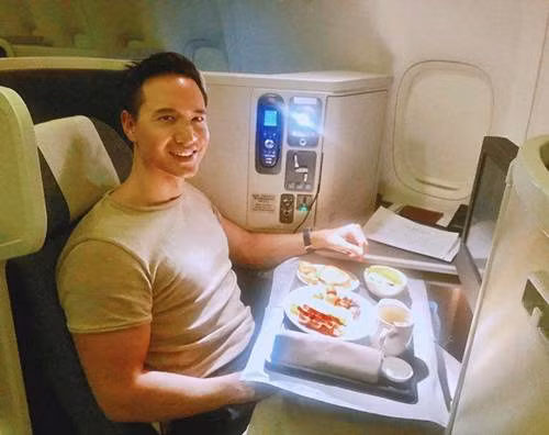 Bữa ăn xa xỉ của sao Việt trên máy bay, nhìn người cuối cùng mới thấy sang chảnh cỡ nào-3