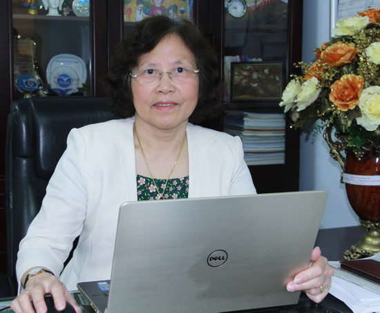 NGND Nguyễn Thị Hiền - Chủ tịch Hội đồng quản trị - nguyên Hiệu trưởng Trường Tiểu học Đoàn Thị Điểm NGND Nguyễn Thị Hiền - Chủ tịch Hội đồng quản trị - nguyên Hiệu trưởng Trường Tiểu học Đoàn Thị Điểm