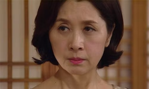 Mẹ chồng nằng nặc đòi đem cháu đi xét nghiệm ADN vì lý do nói ra không ai tin