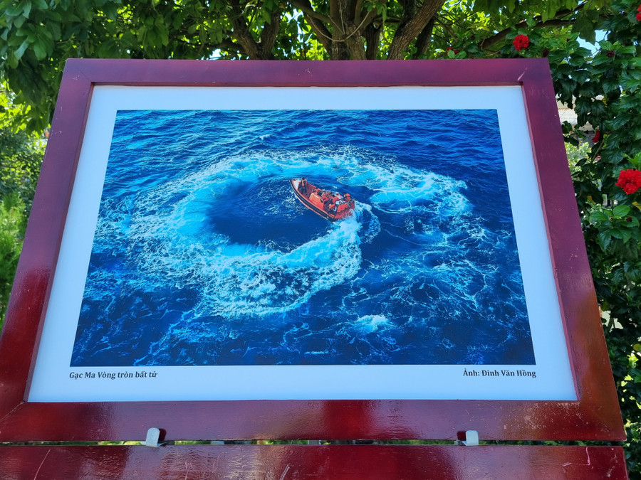 Tác phẩm của tác giả Đinh Văn Hồng. Tác phẩm của tác giả Đinh Văn Hồng.