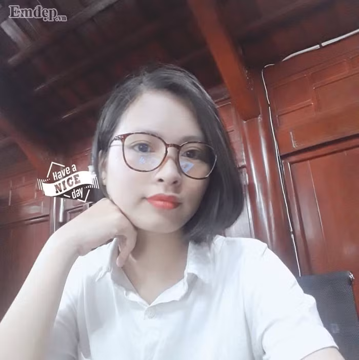 Mẹ trẻ 9X hô biến tóc ngắn cũn bỗng dài chóng mặt lại bóng khoẻ chỉ bằng hành tây