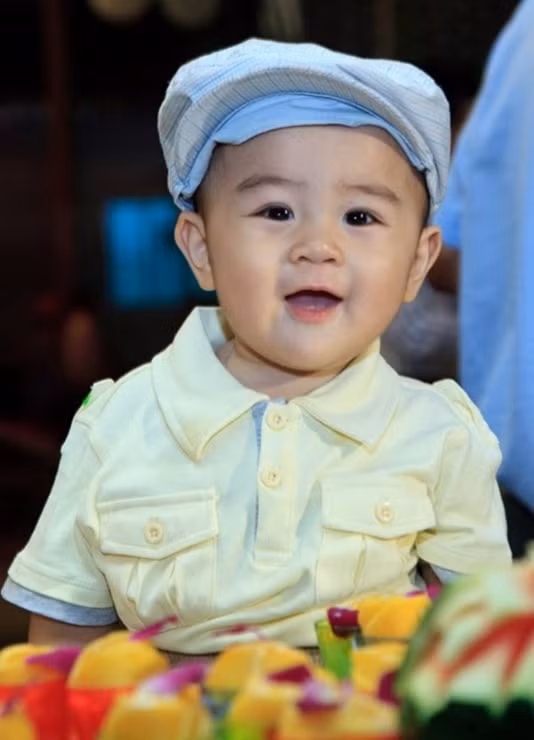 Cậu bé Huỳnh Hằng Hữu khi 1 tuổi.