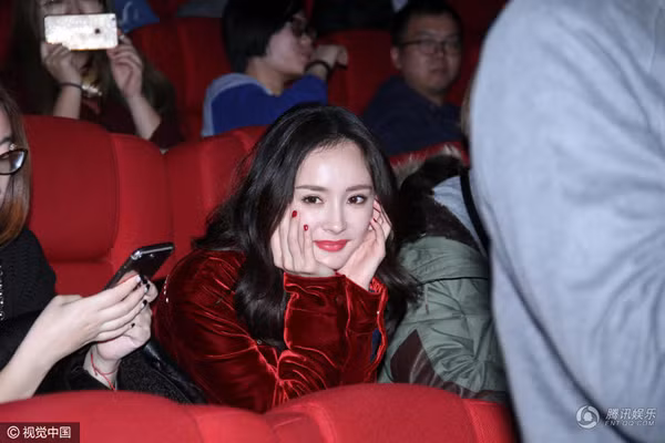 duong-mich-dong-vien-hoac-kien-hoa-giua-on-ao-doi-tu-2