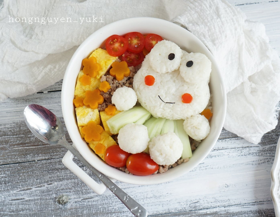 Những bữa cơm bento đẹp như tranh của mẹ đảm ảnh 10